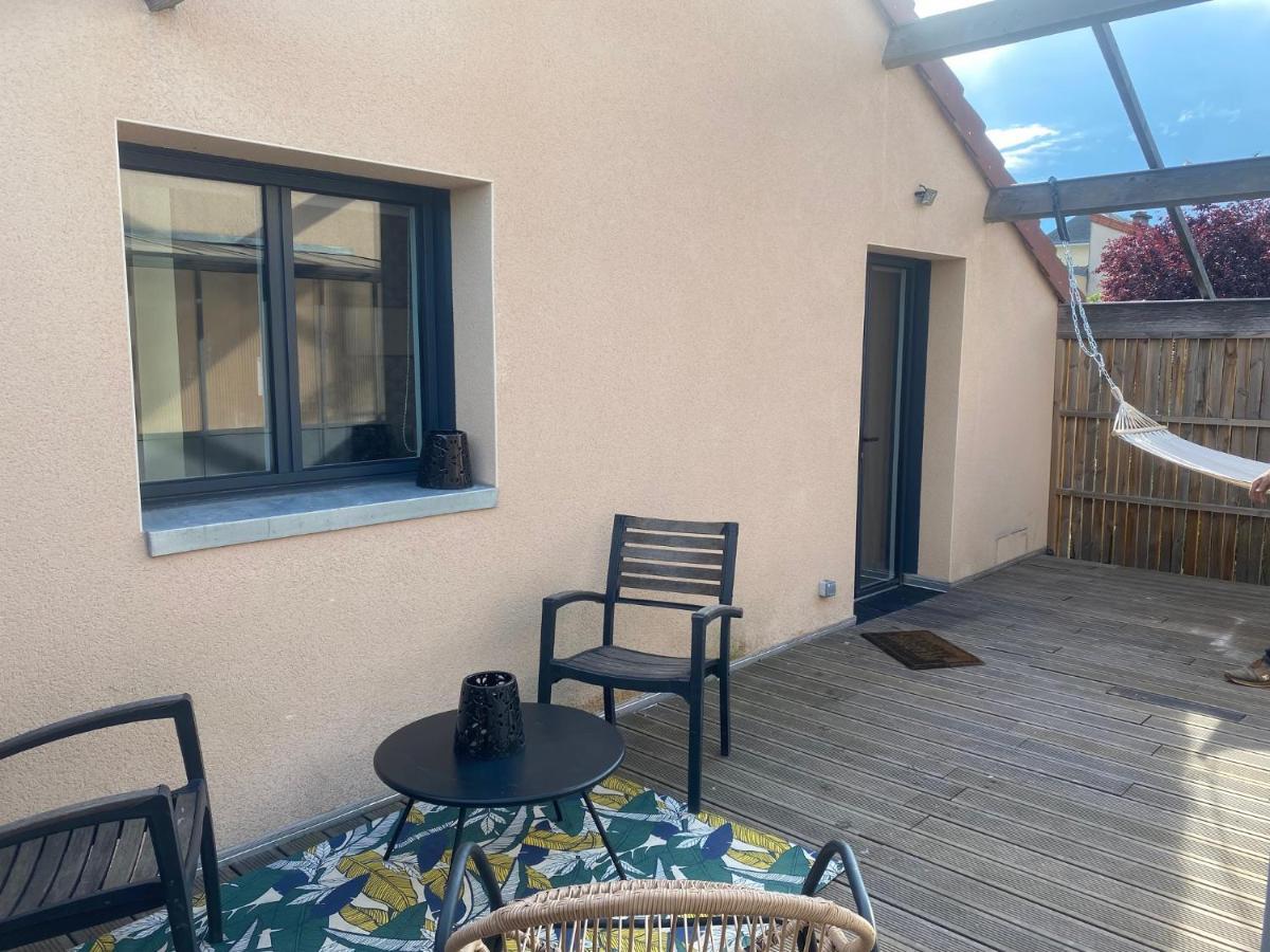 Loft Avec Terrasse Pour 4 Pers A 3Km Du Circuit Avec Garage Au Calme Apartment Le Mans Luaran gambar